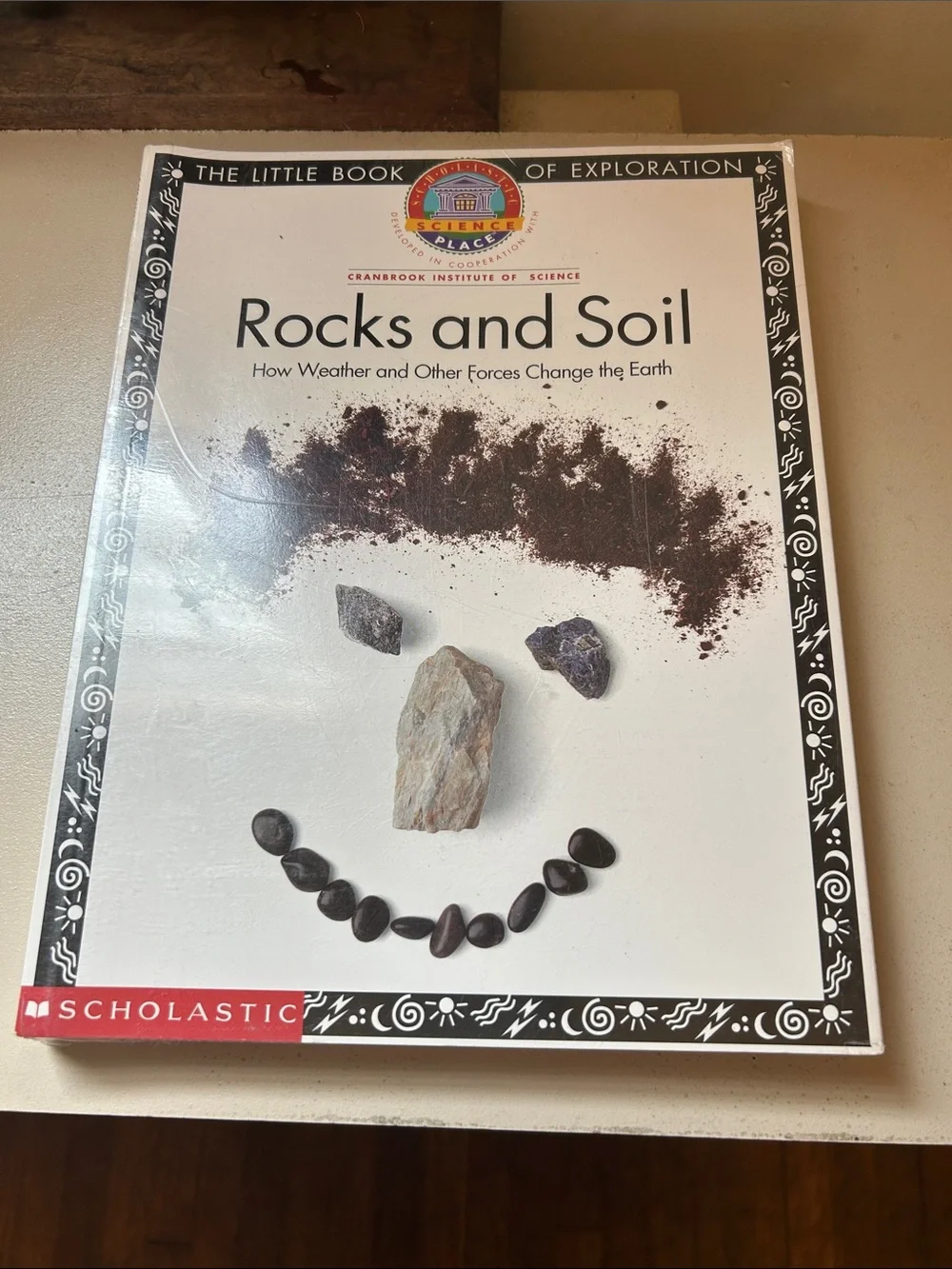 Scholastic Rocks and Soil — White Cover with Brown Soil Art set of 8 New